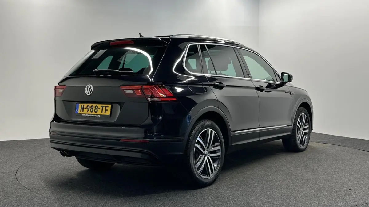 2.0 TSI 4Motion Sound TREKHAAK PANO CARPLAY ECC.