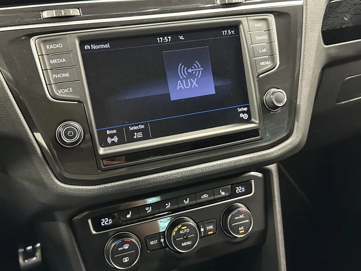 2.0 TSI 4Motion Sound TREKHAAK PANO CARPLAY ECC.