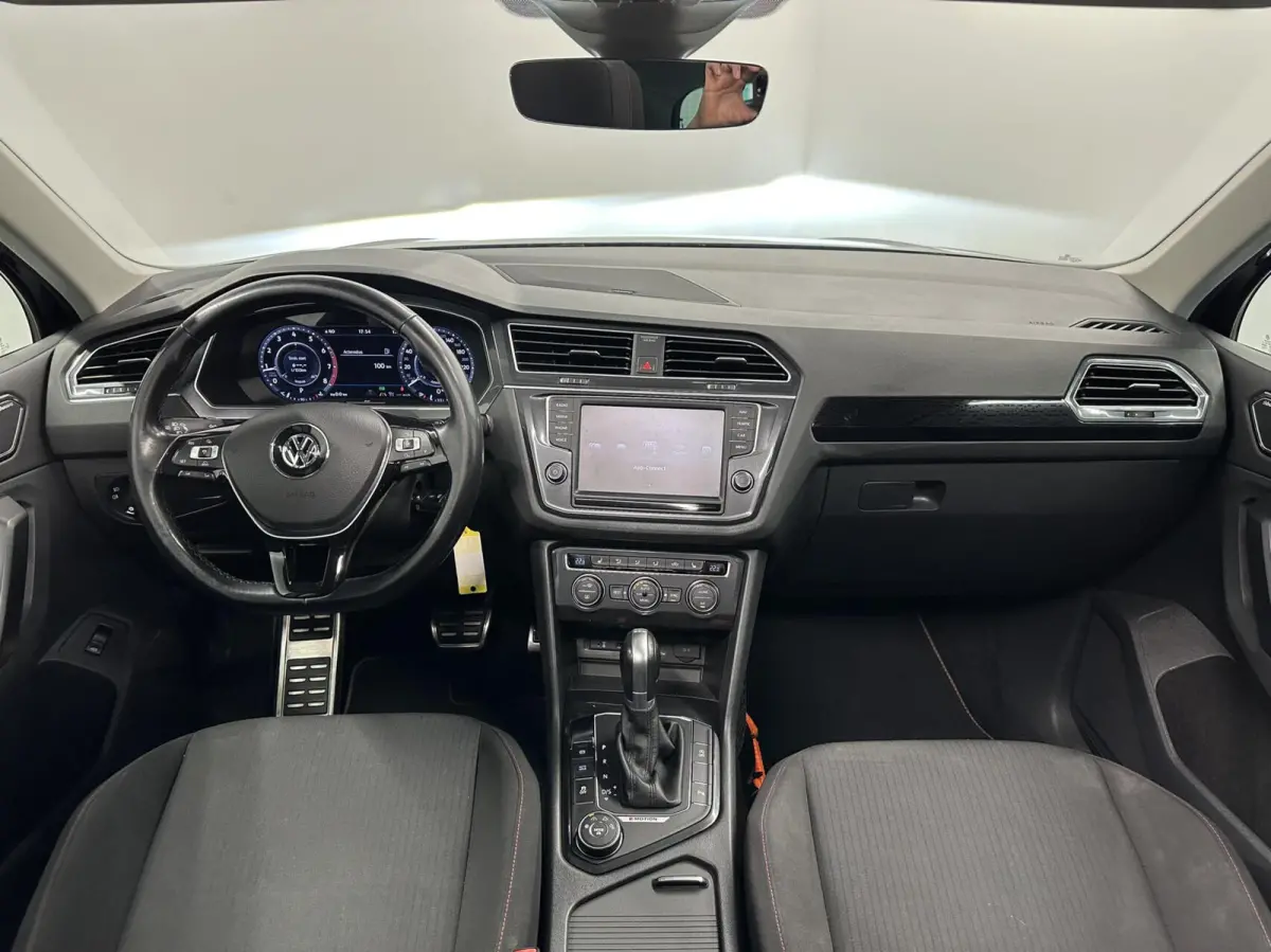 2.0 TSI 4Motion Sound TREKHAAK PANO CARPLAY ECC.
