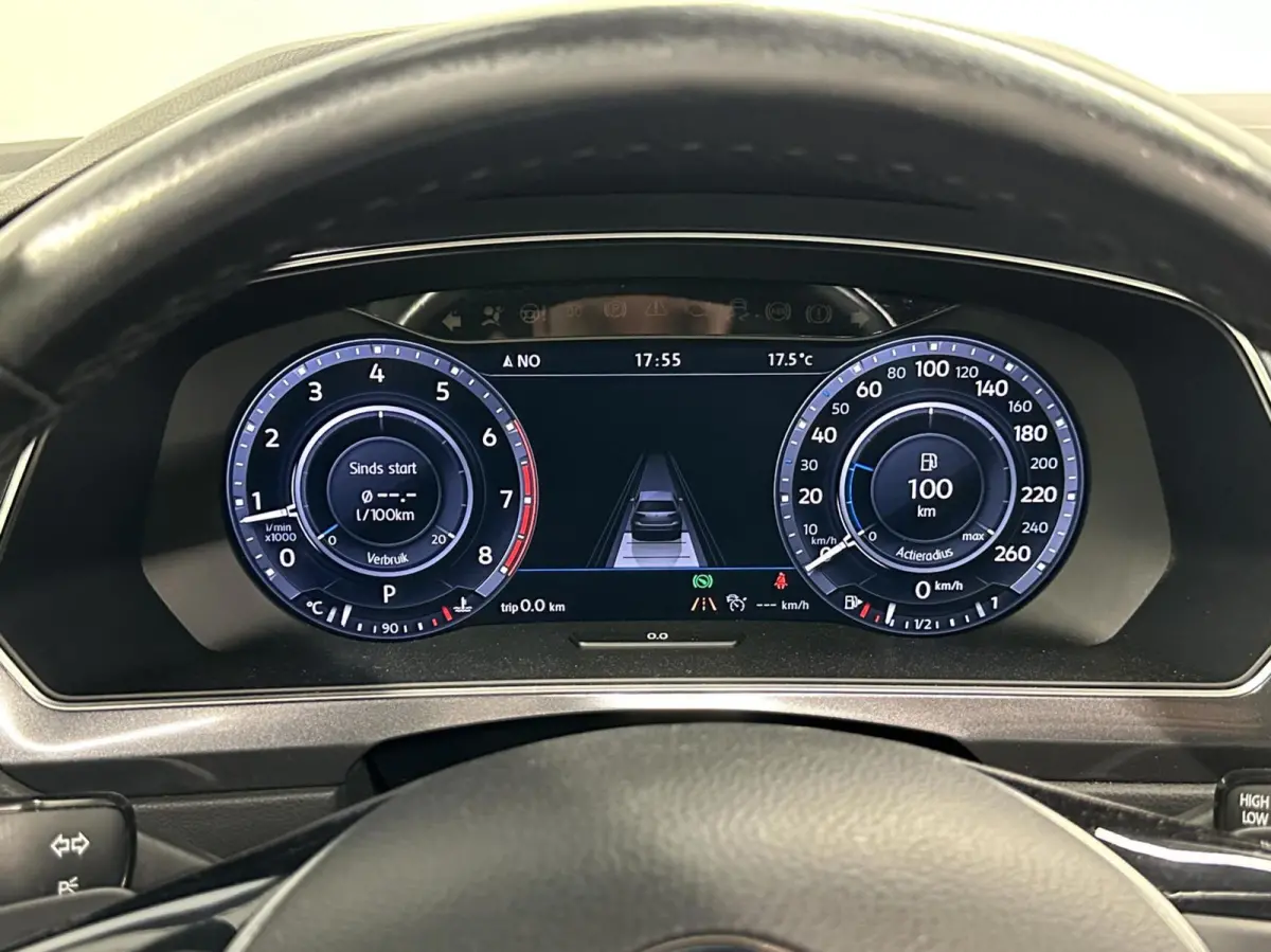 2.0 TSI 4Motion Sound TREKHAAK PANO CARPLAY ECC.