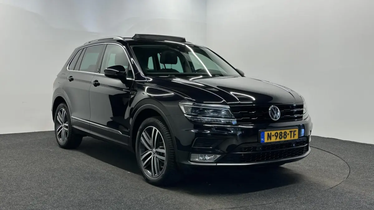 2.0 TSI 4Motion Sound TREKHAAK PANO CARPLAY ECC.