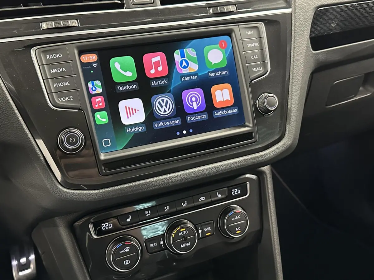 2.0 TSI 4Motion Sound TREKHAAK PANO CARPLAY ECC.