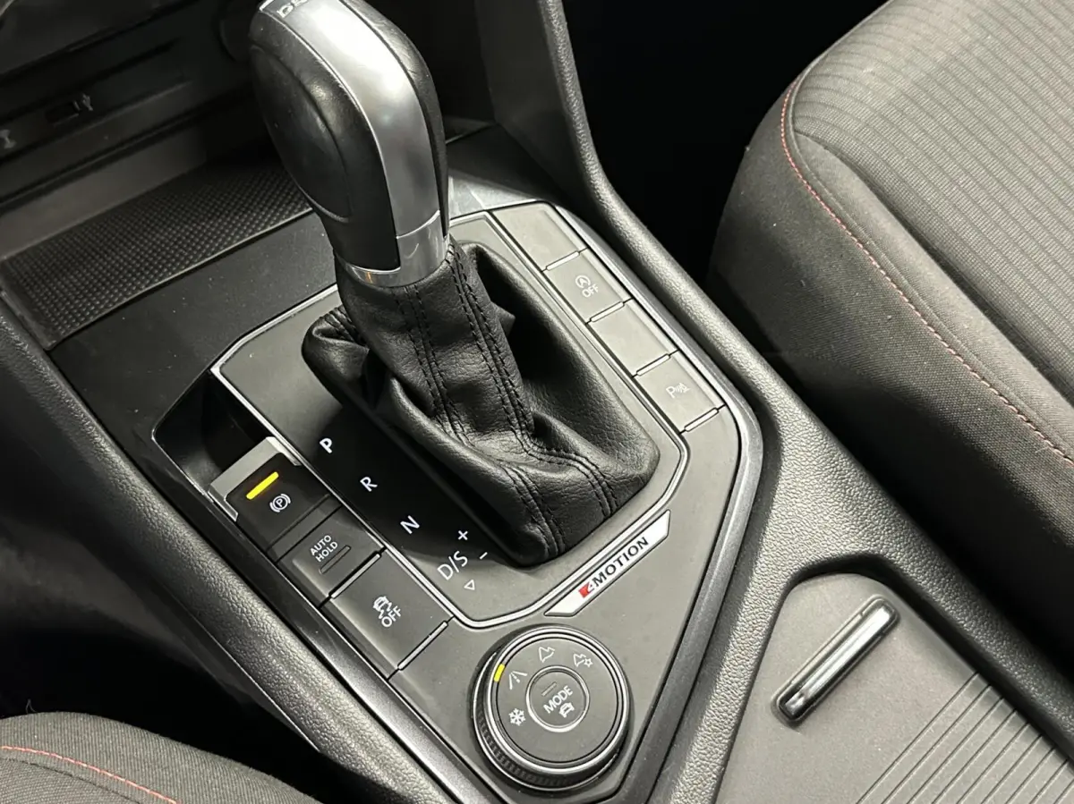 2.0 TSI 4Motion Sound TREKHAAK PANO CARPLAY ECC.