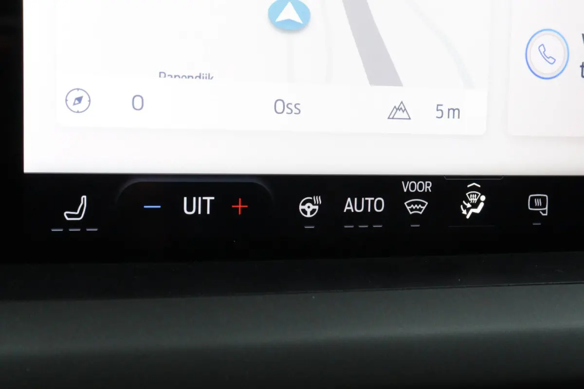 Cour. Limited 44 kWh l FULL OPTION l NAVI l CLIMATE l STUURVERWARMING l LANE ASSIST l CAMERA