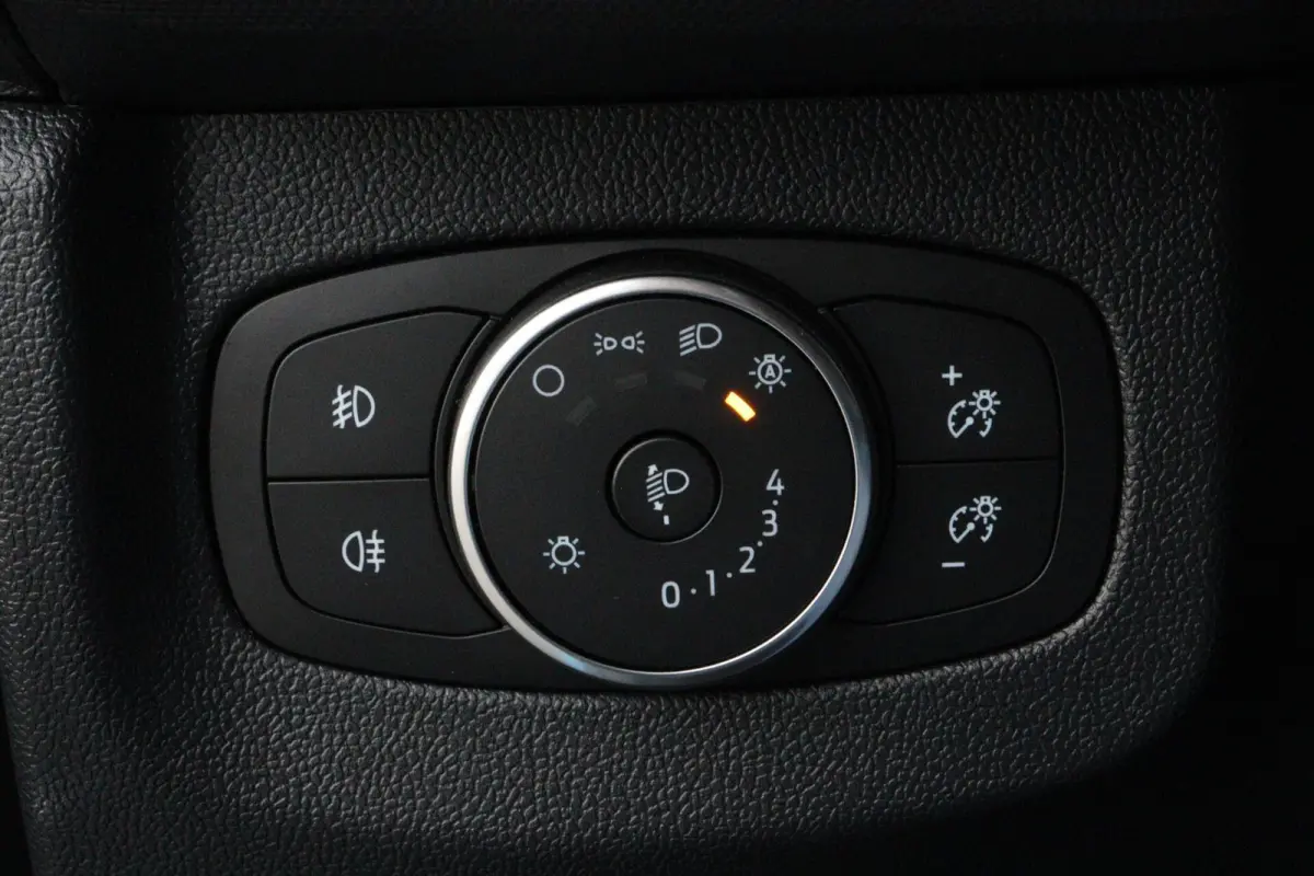 Cour. Limited 44 kWh l FULL OPTION l NAVI l CLIMATE l STUURVERWARMING l LANE ASSIST l CAMERA