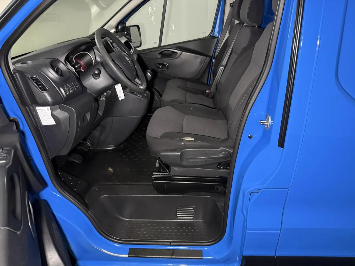 bestel 1.6 dCi L1H1 l AIRCO l IMPERIAAL l TREKHAAK l CRUISE CONTROL