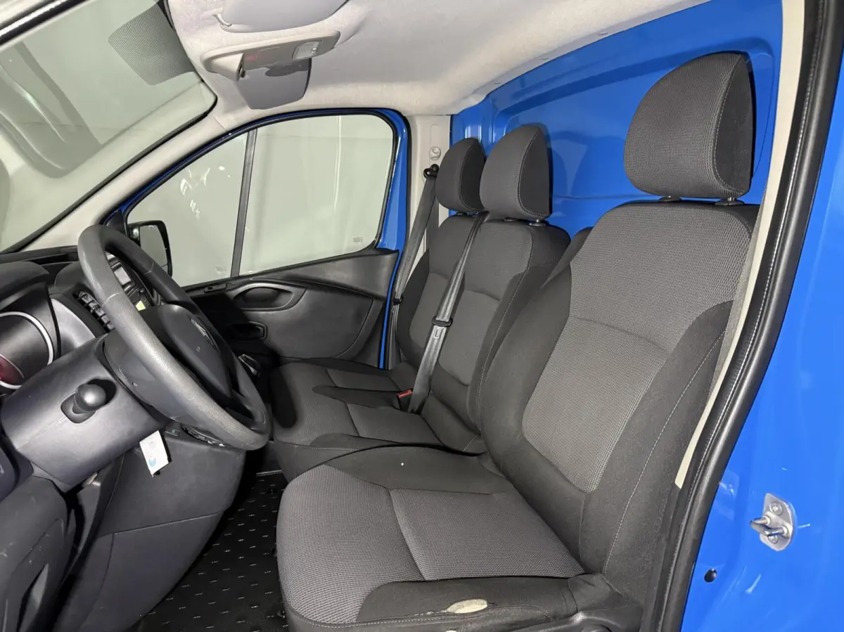 bestel 1.6 dCi L1H1 l AIRCO l IMPERIAAL l TREKHAAK l CRUISE CONTROL