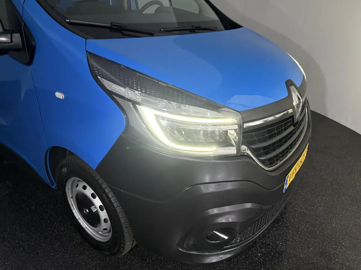 bestel 1.6 dCi L1H1 l AIRCO l IMPERIAAL l TREKHAAK l CRUISE CONTROL