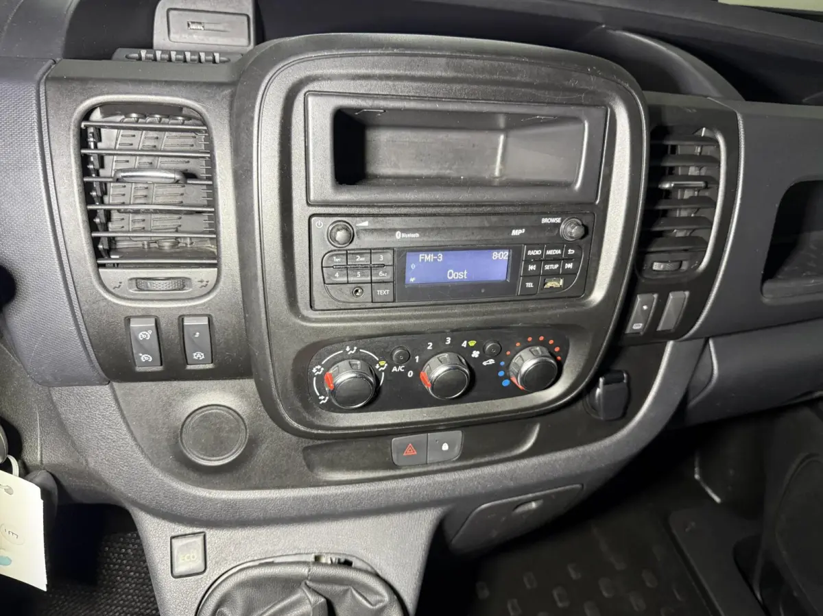 bestel 1.6 dCi L1H1 l AIRCO l IMPERIAAL l TREKHAAK l CRUISE CONTROL