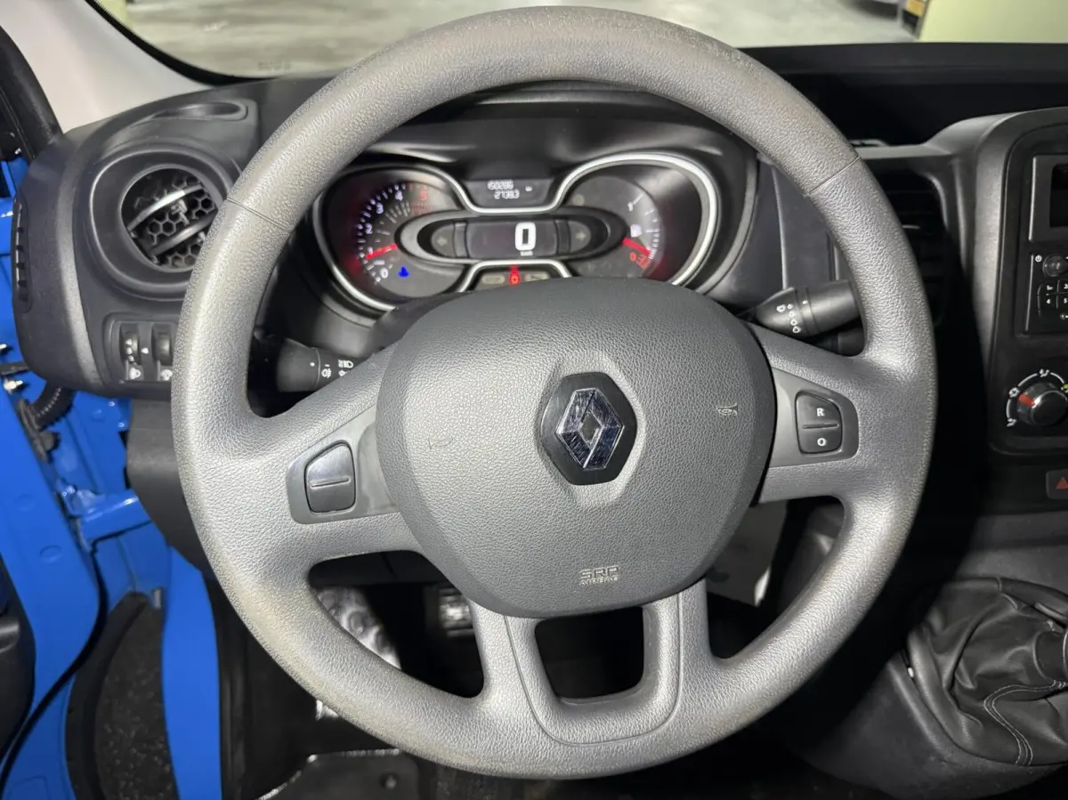 bestel 1.6 dCi L1H1 l AIRCO l IMPERIAAL l TREKHAAK l CRUISE CONTROL