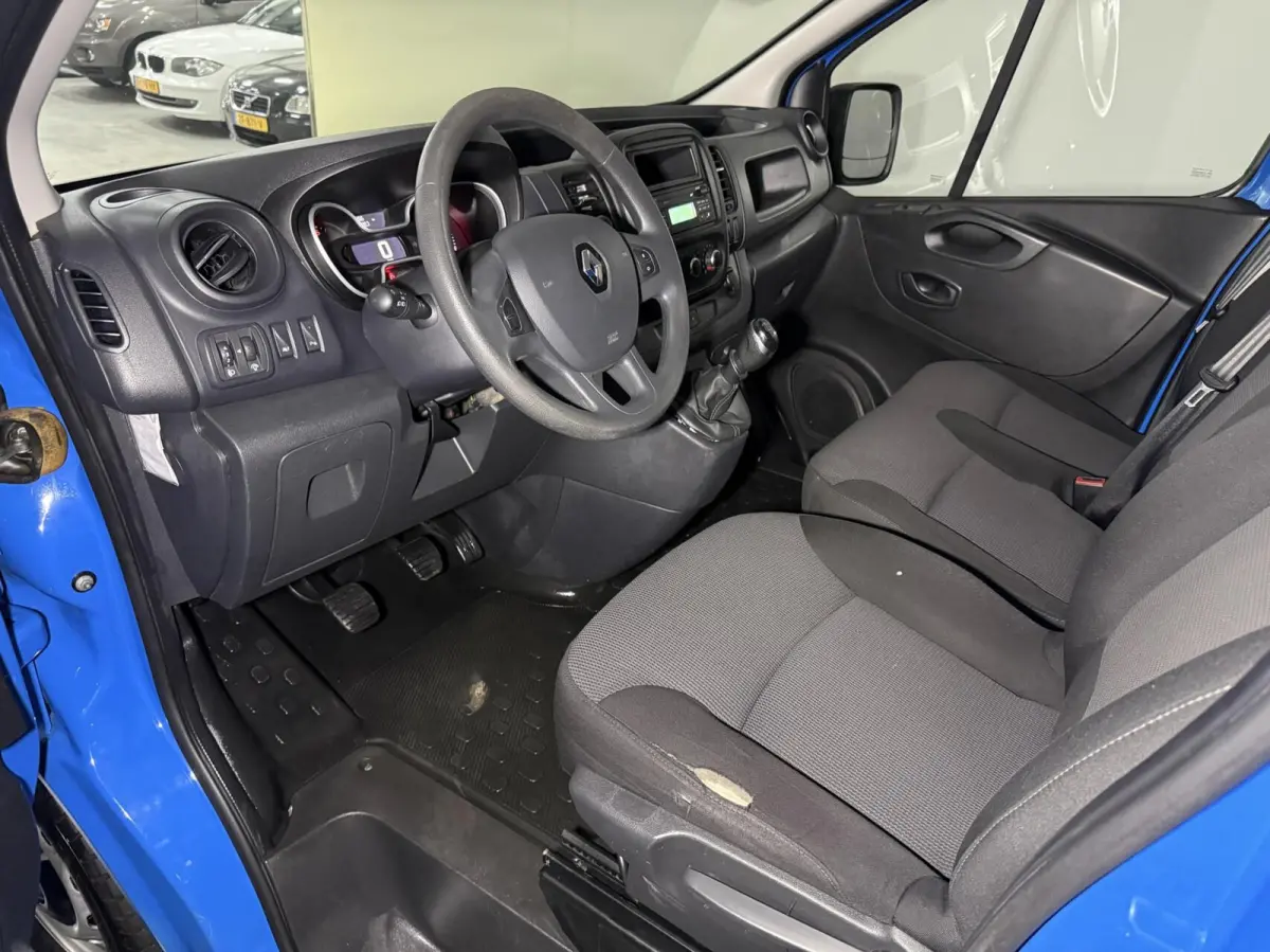 bestel 1.6 dCi L1H1 l AIRCO l IMPERIAAL l TREKHAAK l CRUISE CONTROL