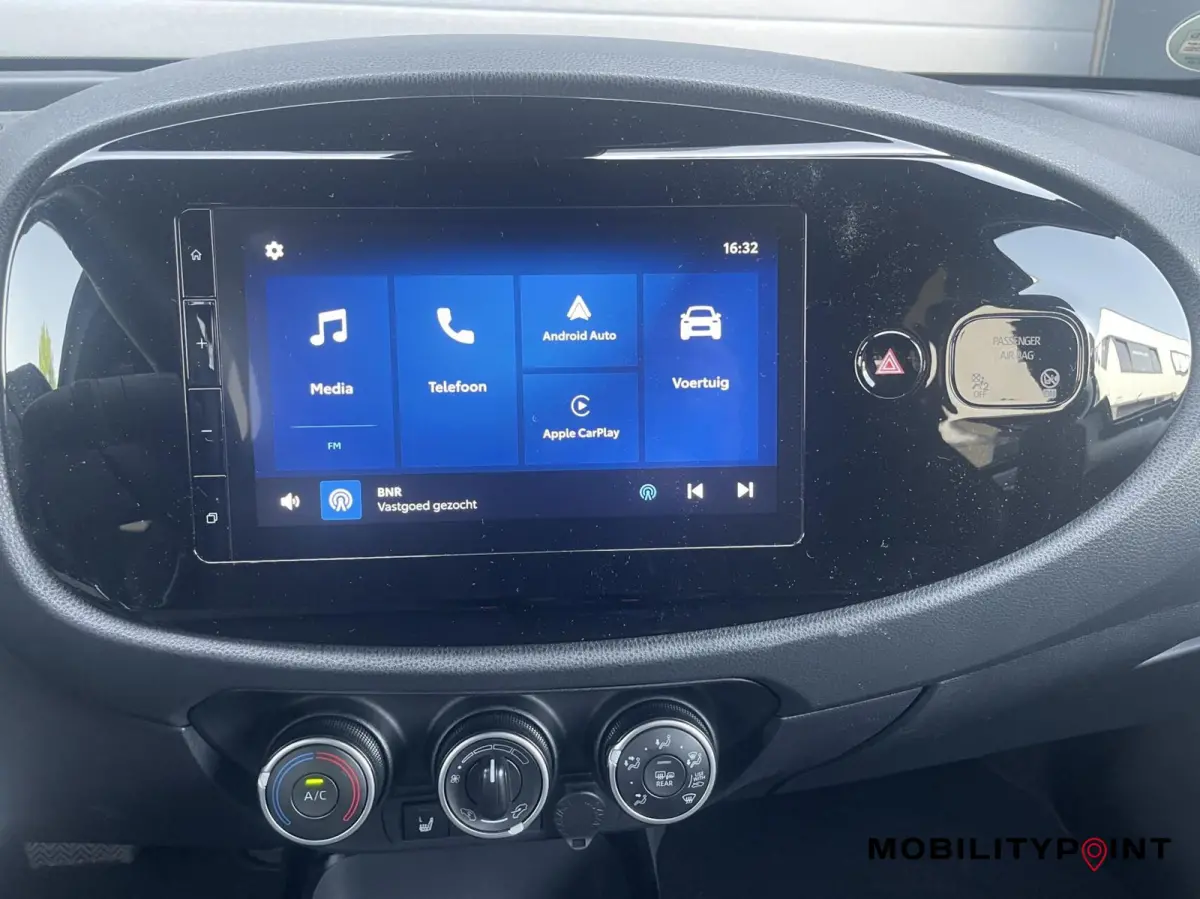 |1.0 VVT-i |Pulse|Automaat|Black&White