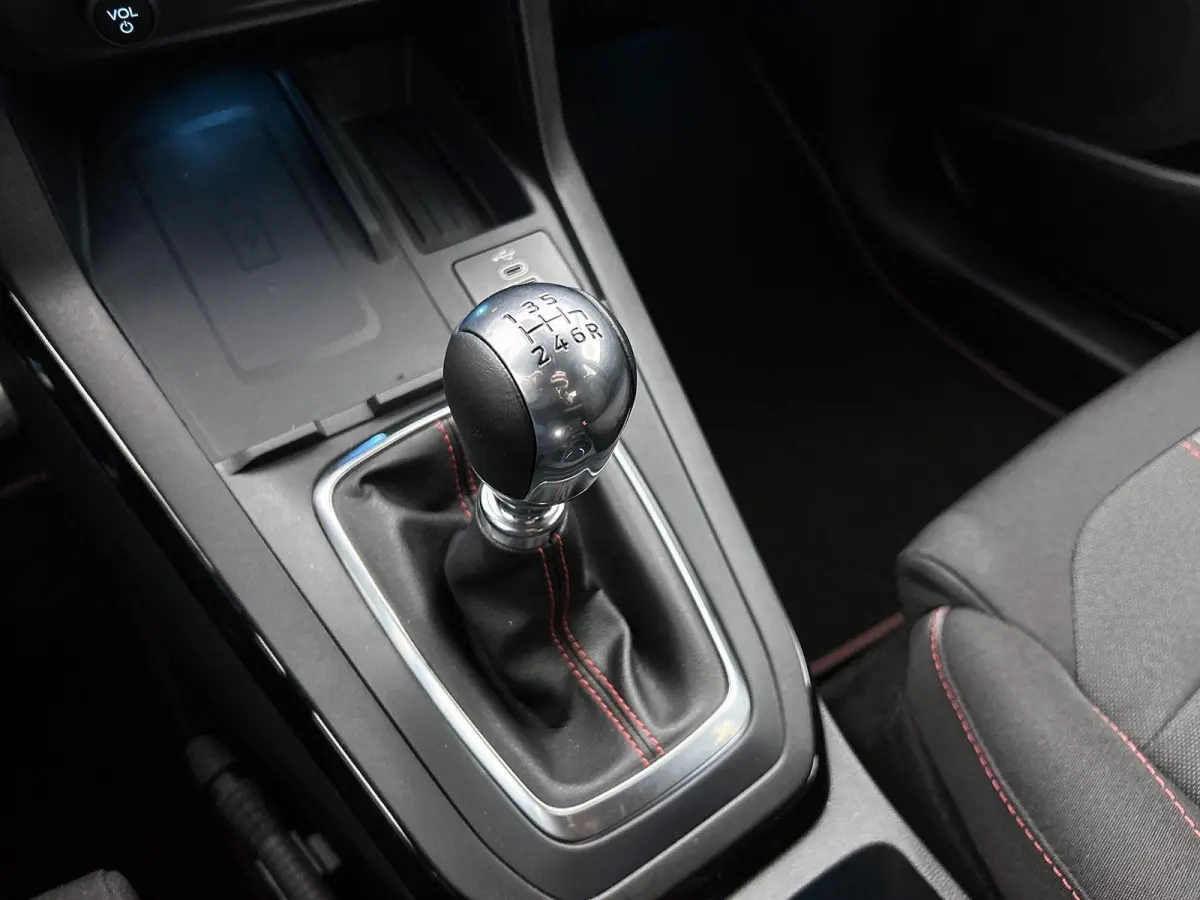 1.0 EcoBoost ST-Line | Stoel-stuurverwarming | Elektrische Achterklep | Apple Carplay/Android Auto | Cruise Control | Achteruitrijcamera