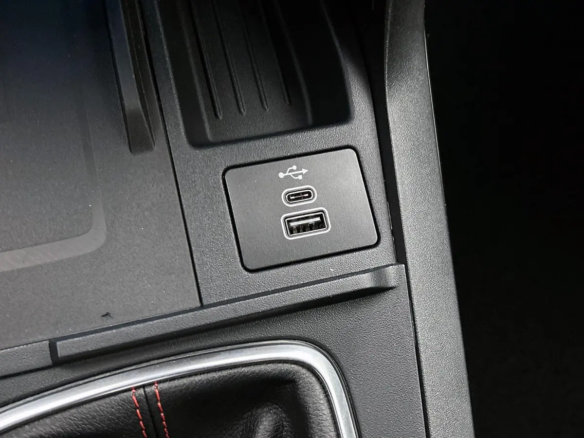 1.0 EcoBoost ST-Line | Stoel-stuurverwarming | Elektrische Achterklep | Apple Carplay/Android Auto | Cruise Control | Achteruitrijcamera