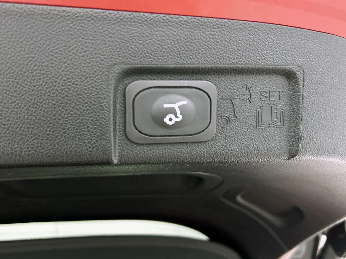 1.0 EcoBoost ST-Line | Stoel-stuurverwarming | Elektrische Achterklep | Apple Carplay/Android Auto | Cruise Control | Achteruitrijcamera