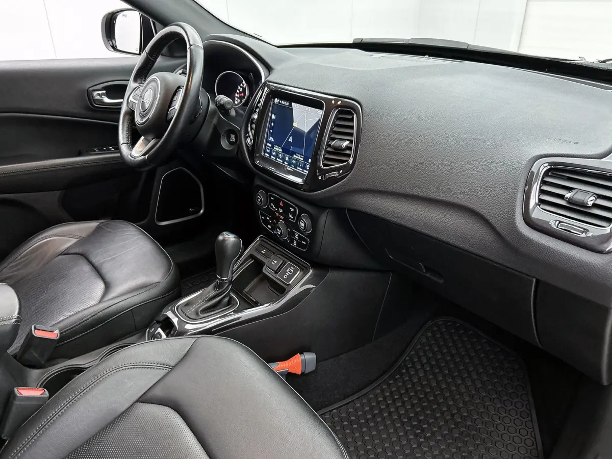 1.3 S 150pk Automaat | Trekhaak | Elektrisch Verstelbare Bestuurdersstoel | Navigatie | Elektrische Klep | Climate Control | 19"LMV | Stuur-/Stoelverwarming |