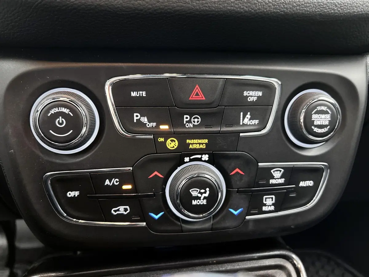 1.3 S 150pk Automaat | Trekhaak | Elektrisch Verstelbare Bestuurdersstoel | Navigatie | Elektrische Klep | Climate Control | 19"LMV | Stuur-/Stoelverwarming |