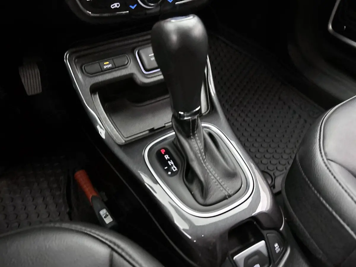 1.3 S 150pk Automaat | Trekhaak | Elektrisch Verstelbare Bestuurdersstoel | Navigatie | Elektrische Klep | Climate Control | 19"LMV | Stuur-/Stoelverwarming |