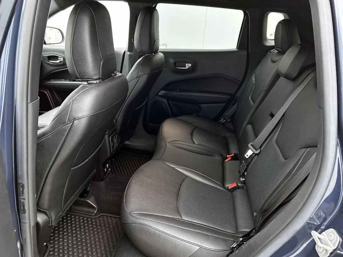 1.3 S 150pk Automaat | Trekhaak | Elektrisch Verstelbare Bestuurdersstoel | Navigatie | Elektrische Klep | Climate Control | 19"LMV | Stuur-/Stoelverwarming |