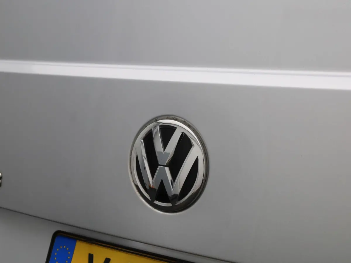 2.0 TDI L1H1 150PK | Automaat | Navigatie | Airco | Verwarmbare Voorruit | Multifunctioneel Stuurwiel | Cruise Control | Parkeerhulp Achter | DAB+ | Sortimo |