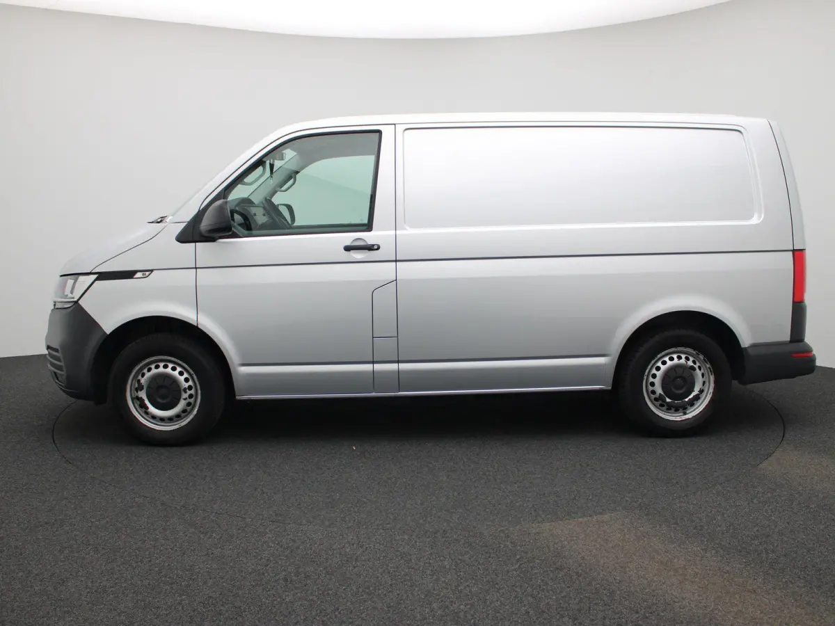 2.0 TDI L1H1 150PK | Automaat | Navigatie | Airco | Verwarmbare Voorruit | Multifunctioneel Stuurwiel | Cruise Control | Parkeerhulp Achter | DAB+ | Sortimo |