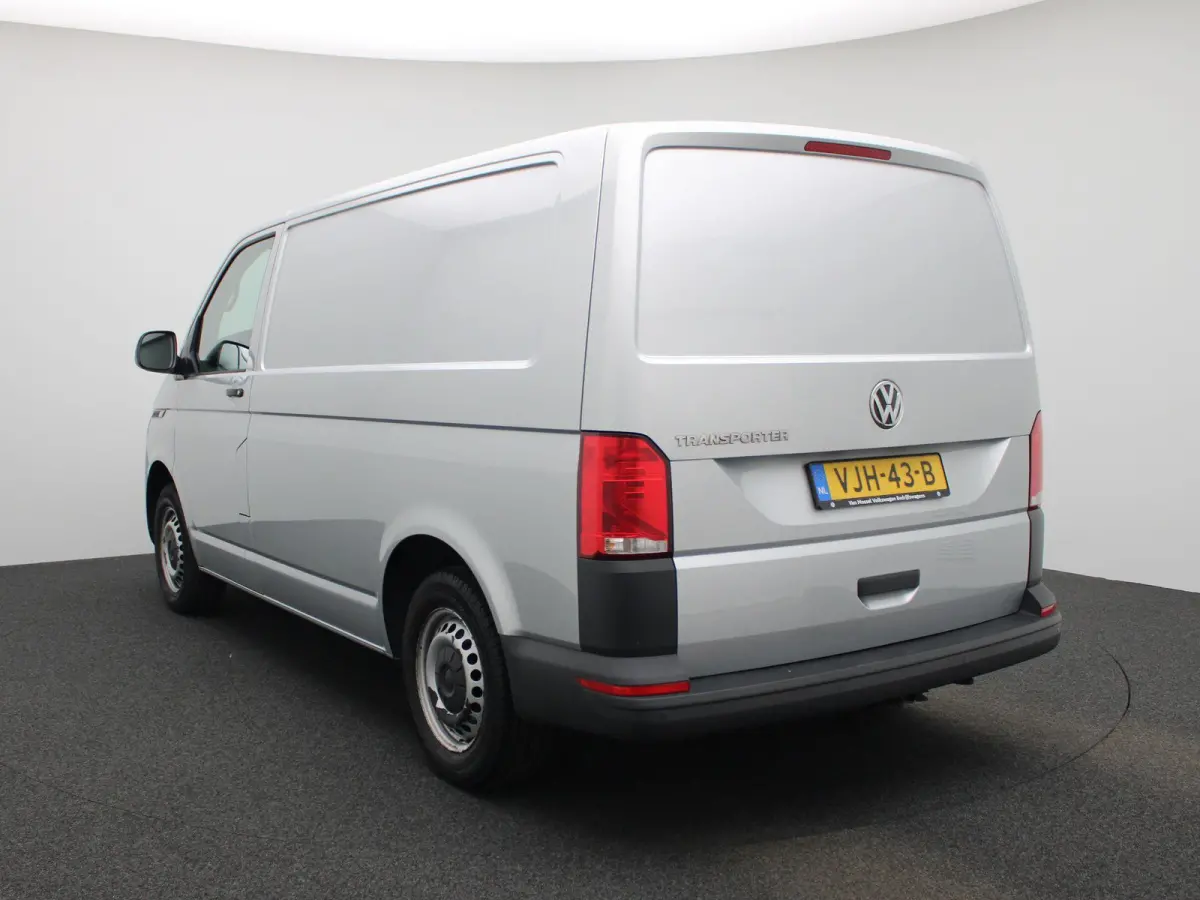 2.0 TDI L1H1 150PK | Automaat | Navigatie | Airco | Verwarmbare Voorruit | Multifunctioneel Stuurwiel | Cruise Control | Parkeerhulp Achter | DAB+ | Sortimo |
