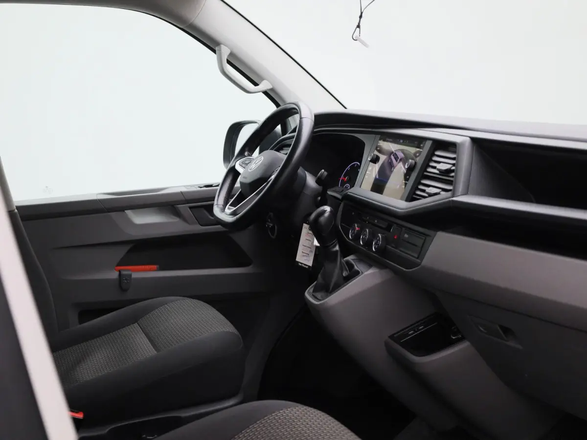 2.0 TDI L1H1 150PK | Automaat | Navigatie | Airco | Verwarmbare Voorruit | Multifunctioneel Stuurwiel | Cruise Control | Parkeerhulp Achter | DAB+ | Sortimo |