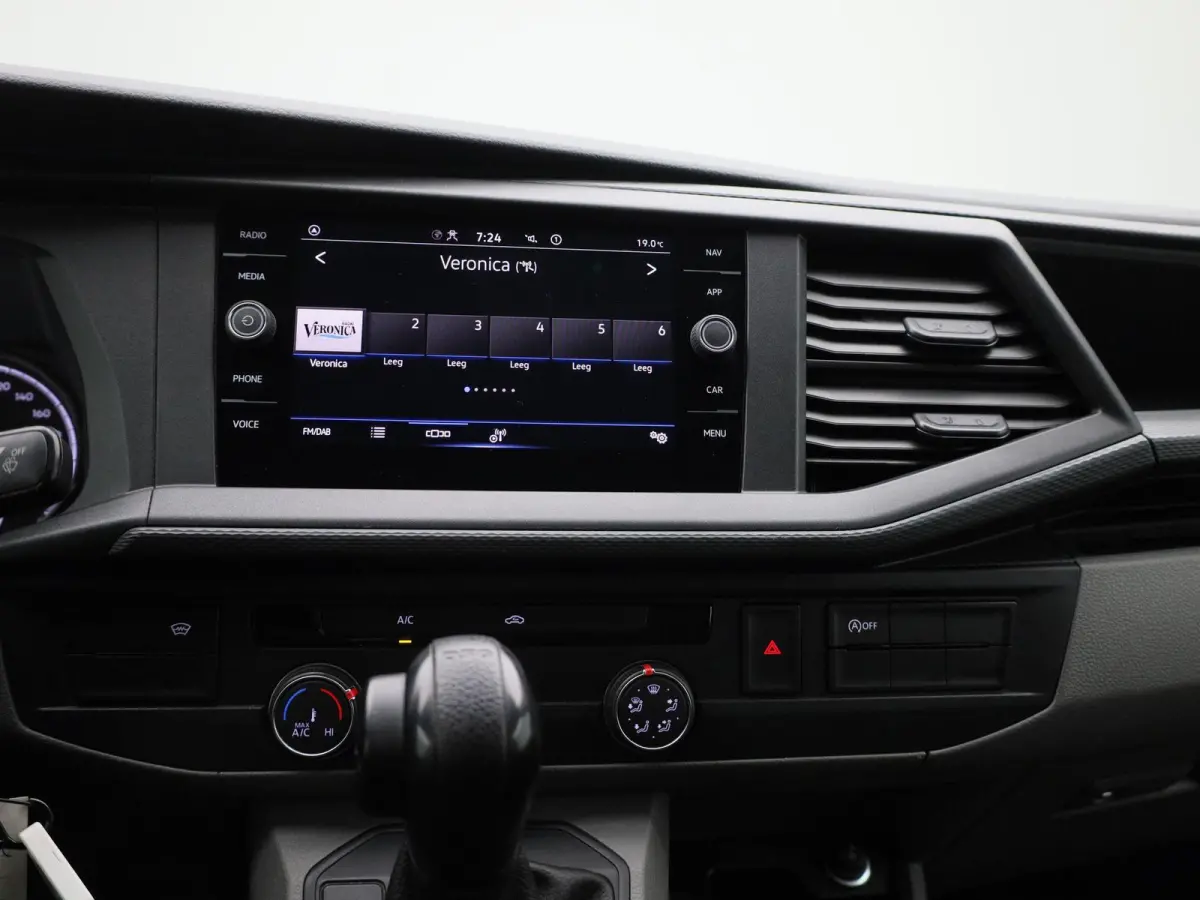 2.0 TDI L1H1 150PK | Automaat | Navigatie | Airco | Verwarmbare Voorruit | Multifunctioneel Stuurwiel | Cruise Control | Parkeerhulp Achter | DAB+ | Sortimo |