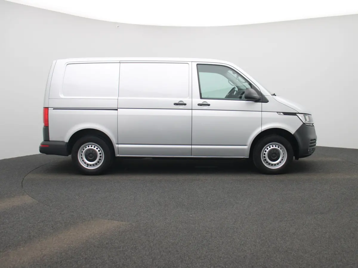 2.0 TDI L1H1 150PK | Automaat | Navigatie | Airco | Verwarmbare Voorruit | Multifunctioneel Stuurwiel | Cruise Control | Parkeerhulp Achter | DAB+ | Sortimo |
