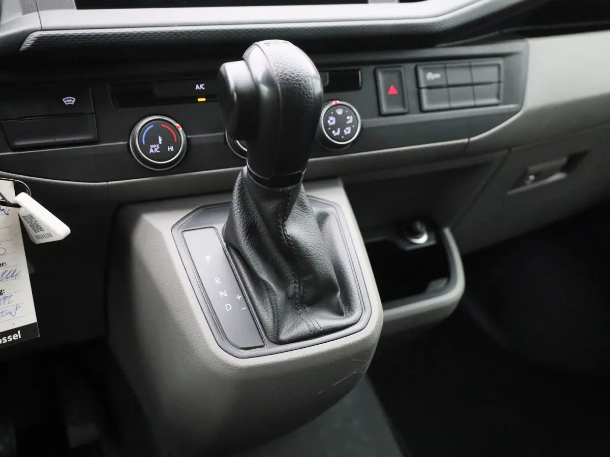 2.0 TDI L1H1 150PK | Automaat | Navigatie | Airco | Verwarmbare Voorruit | Multifunctioneel Stuurwiel | Cruise Control | Parkeerhulp Achter | DAB+ | Sortimo |