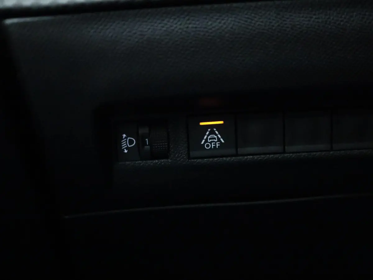1.2 Puretech 74KW S&S Active Pack | ACHTERUITRIJCAMERA | APPLE CARPLAY - ANDROID AUTO | CRUISE CONTROL | CLIMATE CONTROL |