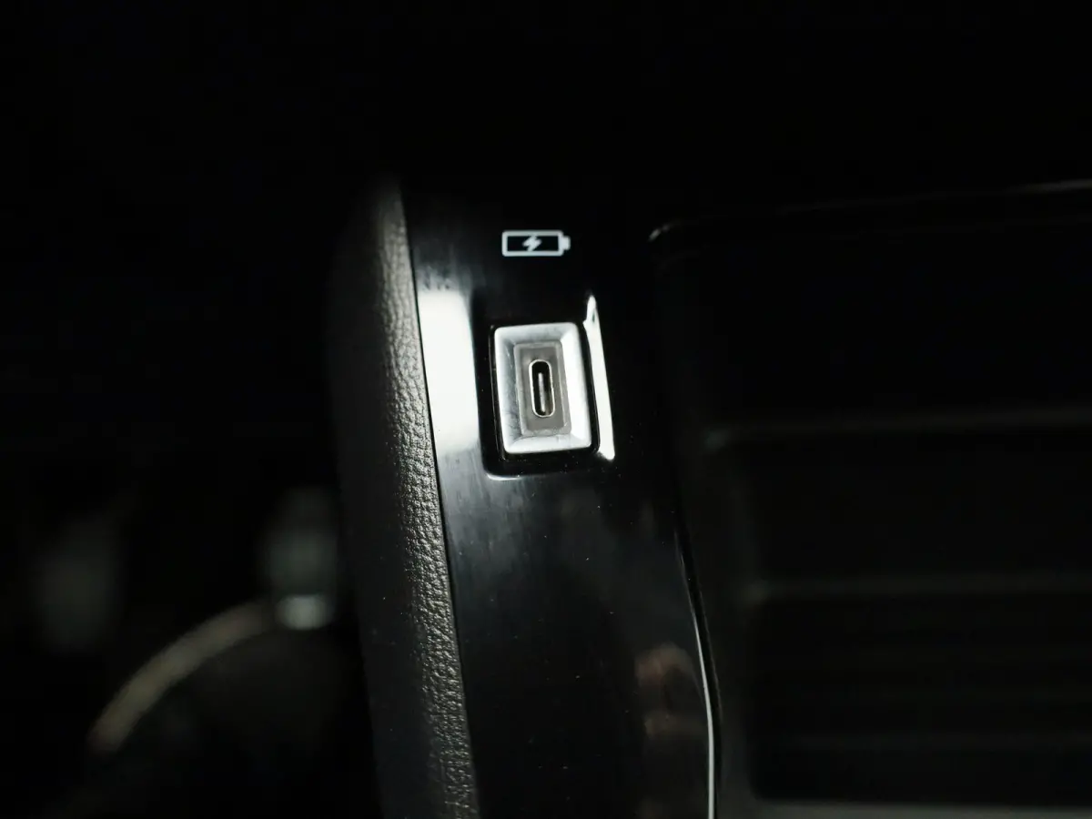 1.2 Puretech 74KW S&S Active Pack | ACHTERUITRIJCAMERA | APPLE CARPLAY - ANDROID AUTO | CRUISE CONTROL | CLIMATE CONTROL |