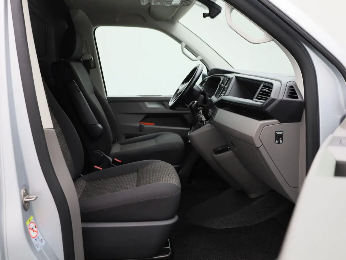 2.0 TDI L1H1 150PK | Automaat | Navigatie | Airco | Verwarmbare Voorruit | Multifunctioneel Stuurwiel | Cruise Control | Parkeerhulp Achter | DAB+ | Sortimo |
