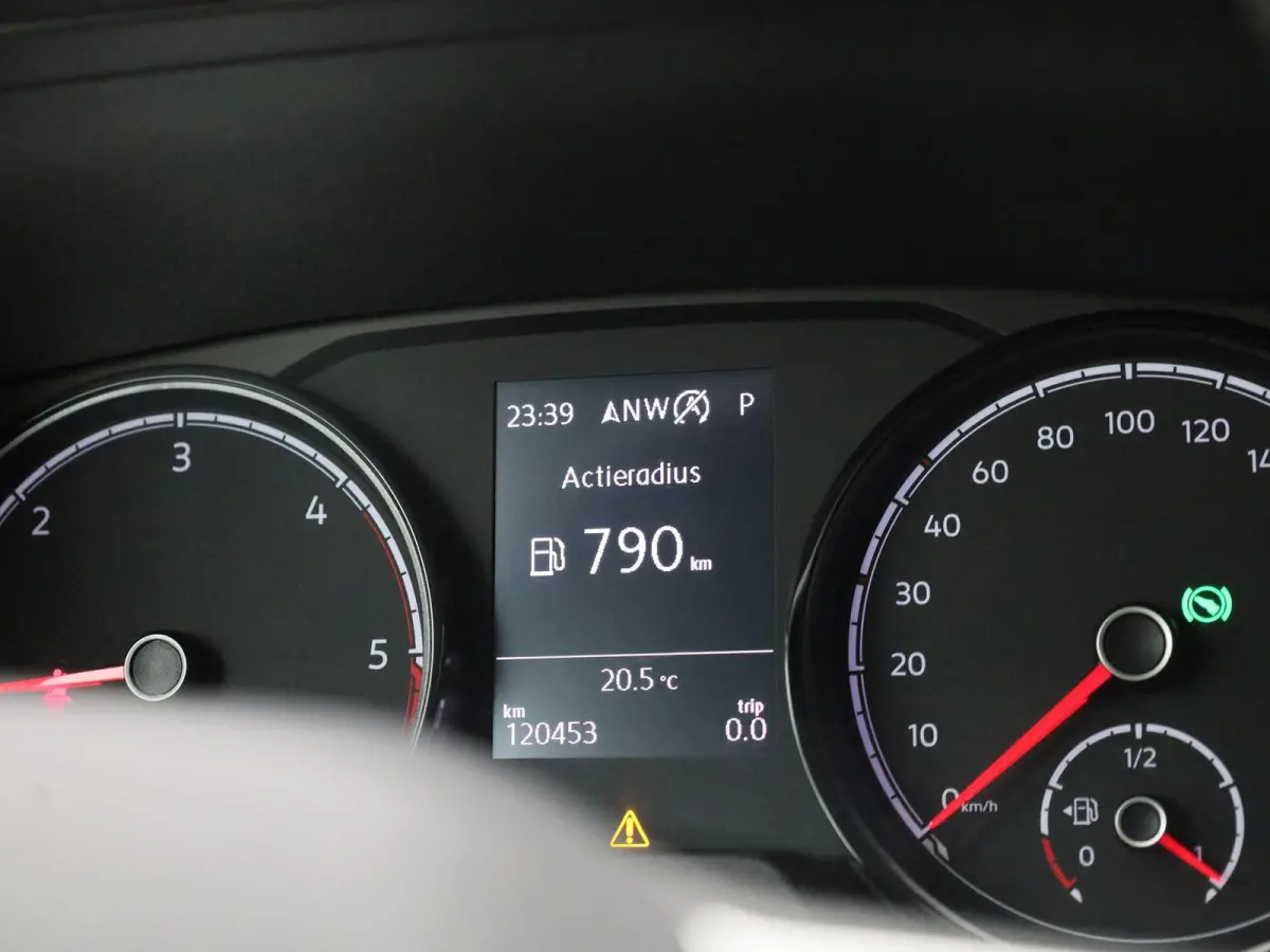 2.0 TDI L1H1 150PK | Automaat | Navigatie | Airco | Verwarmbare Voorruit | Multifunctioneel Stuurwiel | Cruise Control | Parkeerhulp Achter | DAB+ | Sortimo |
