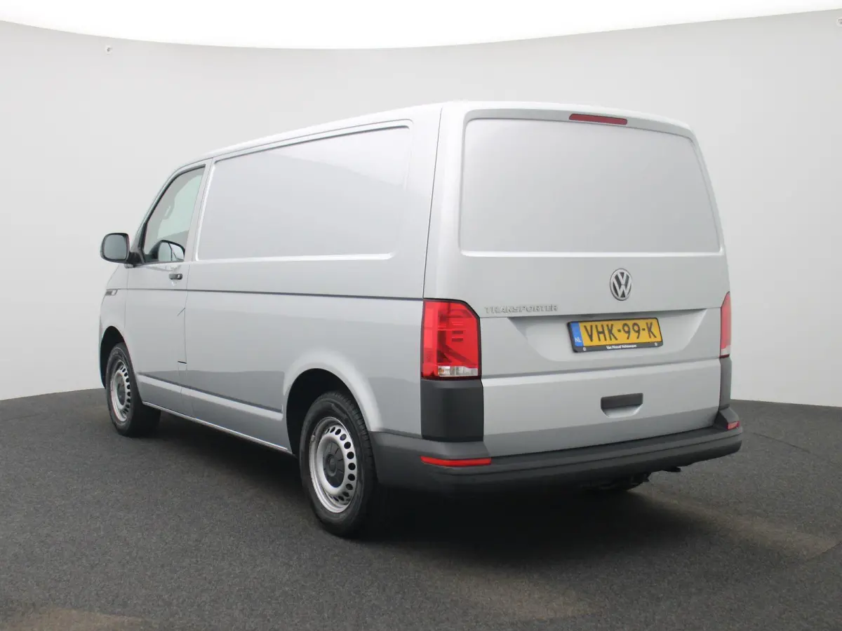 2.0 TDI L1H1 150PK | Automaat | Navigatie | Airco | Verwarmbare Voorruit | Multifunctioneel Stuurwiel | Cruise Control | Parkeerhulp Achter | DAB+ | Sortimo |