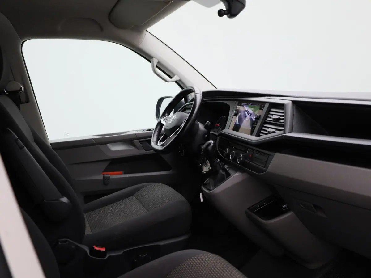 2.0 TDI L1H1 150PK | Automaat | Navigatie | Airco | Verwarmbare Voorruit | Multifunctioneel Stuurwiel | Cruise Control | Parkeerhulp Achter | DAB+ | Sortimo |