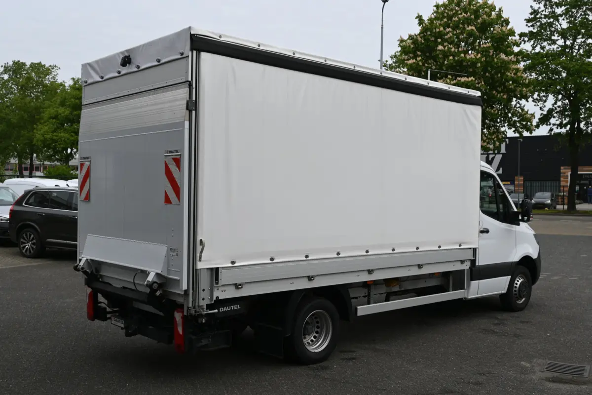 517 CDI L3 Schuifzeil met laadklep 3500 KG trekhaak, Geveerde stoel, Huifzeil, Zeilwagen