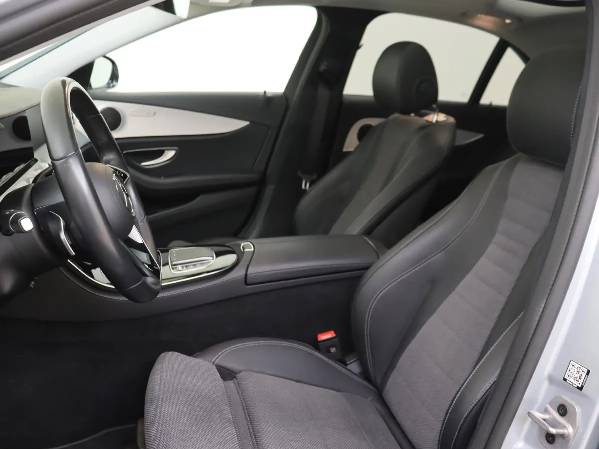 300 e Avantgarde Panorama dak/ Head up/ Night/ Carplay