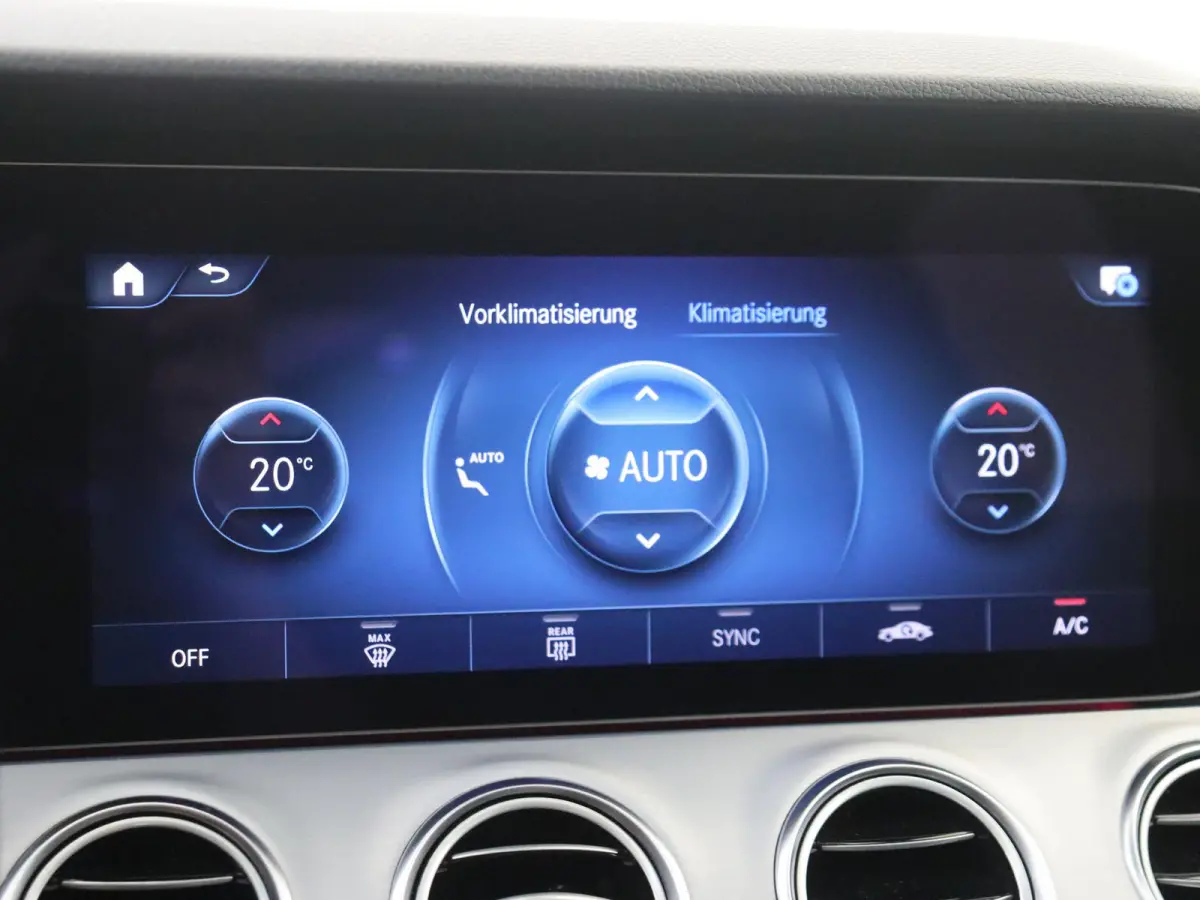 300 e Avantgarde Panorama dak/ Head up/ Night/ Carplay