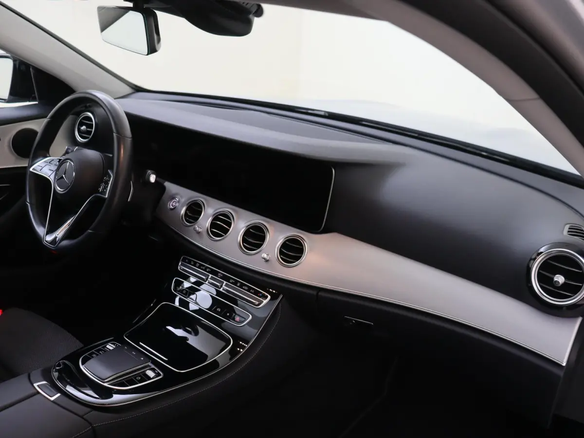 300 e Avantgarde Panorama dak/ Head up/ Night/ Carplay