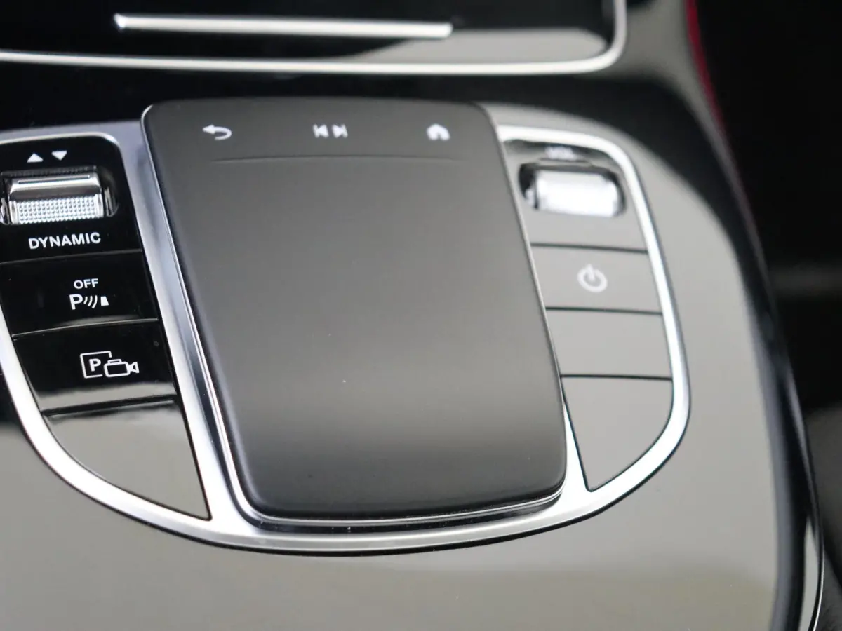 300 e Avantgarde Panorama dak/ Head up/ Night/ Carplay