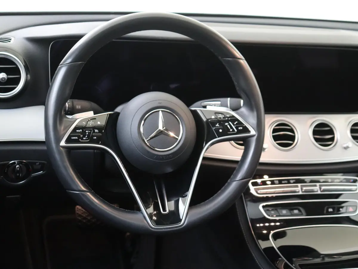 300 e Avantgarde Panorama dak/ Head up/ Night/ Carplay