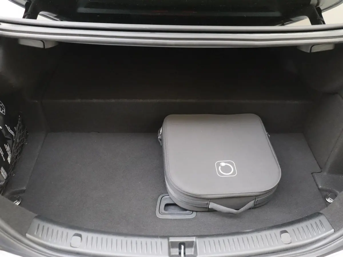 300 e Avantgarde Panorama dak/ Head up/ Night/ Carplay