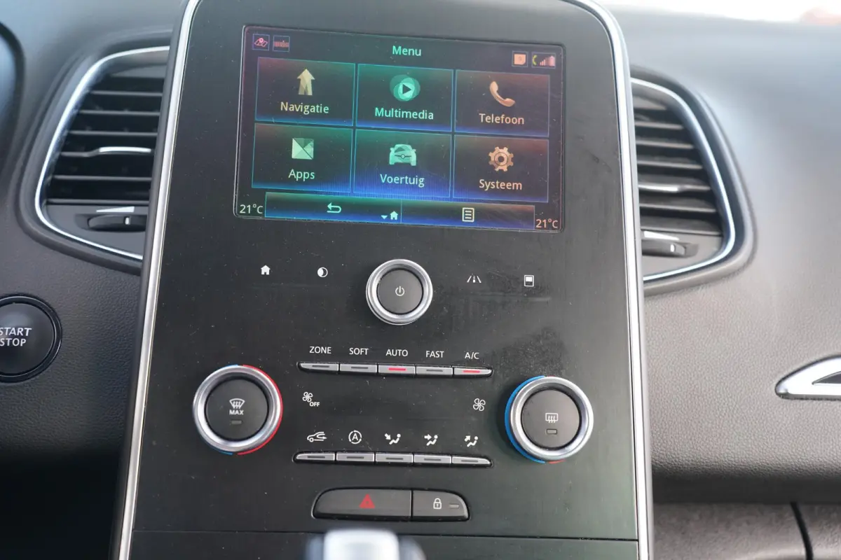 1.3 TCe Limited 7p. NAP Navi Clima PDC v+a Trekhaak PDC v+a