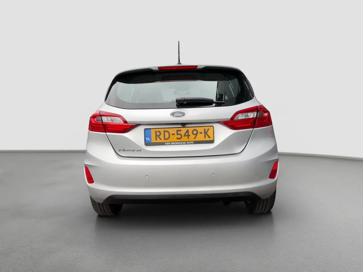 1.0 100pk EcoBoost Titanium | Camera | Adaptive cruise controle | B&O Audio | Voorruitverwarming | Carplay | Parkeersensoren voor en achter | Navigatie | Climate controle