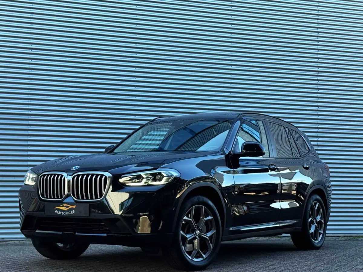 X-Line xDrive 30i /Panodak/Leder/Aut/Laserlight/245PK/Camera
