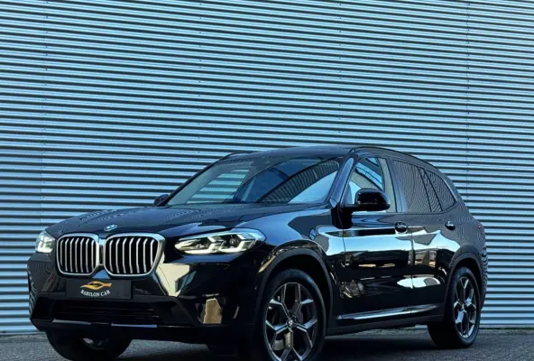 X-Line xDrive 30i /Panodak/Leder/Aut/Laserlight/245PK/Camera