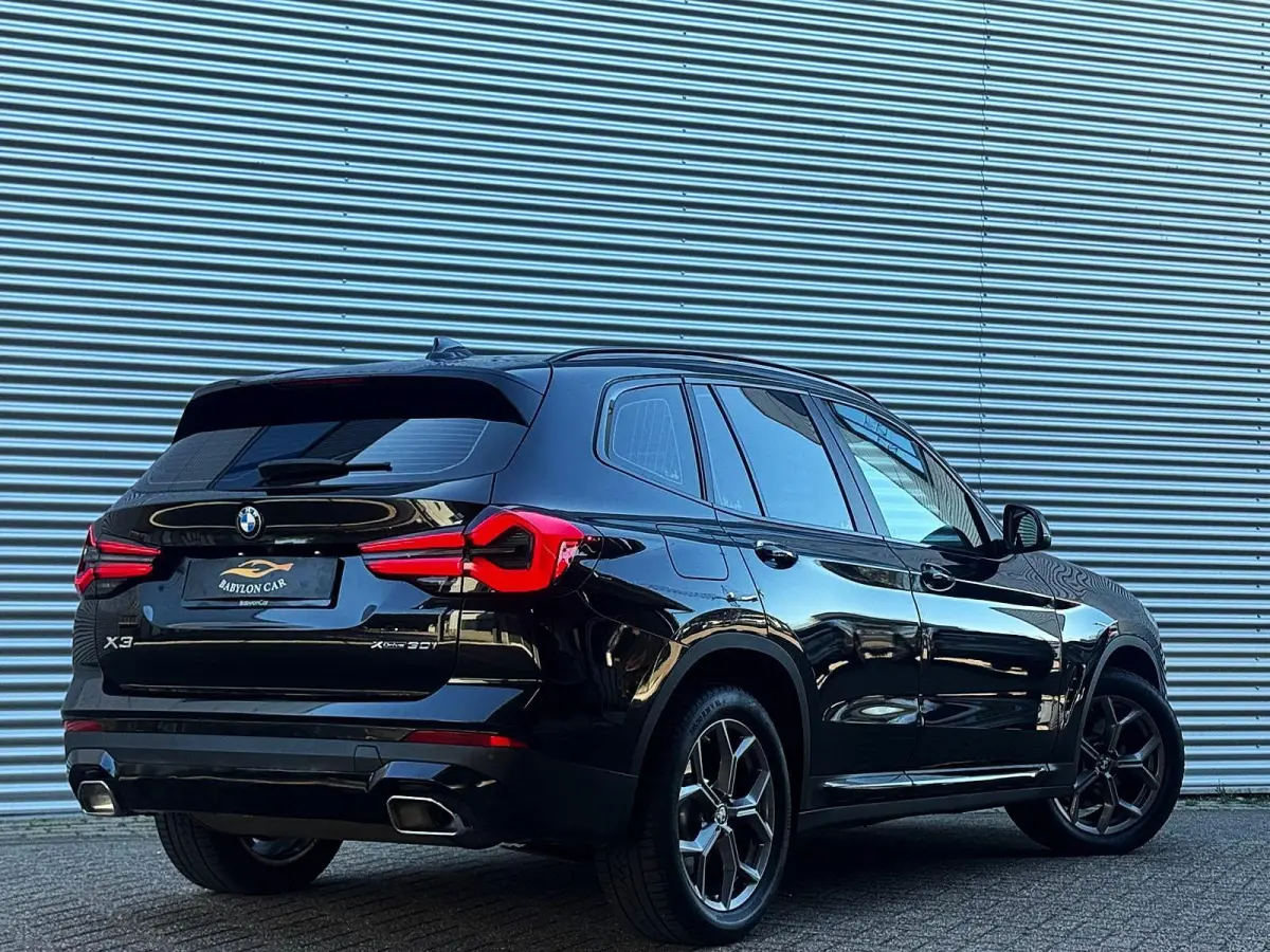 X-Line xDrive 30i /Panodak/Leder/Aut/Laserlight/245PK/Camera