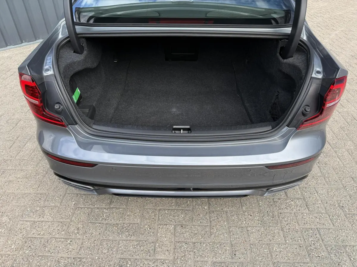 2.0 T4 R-Design|Polestar engineerd|LED|TREKHAAK
