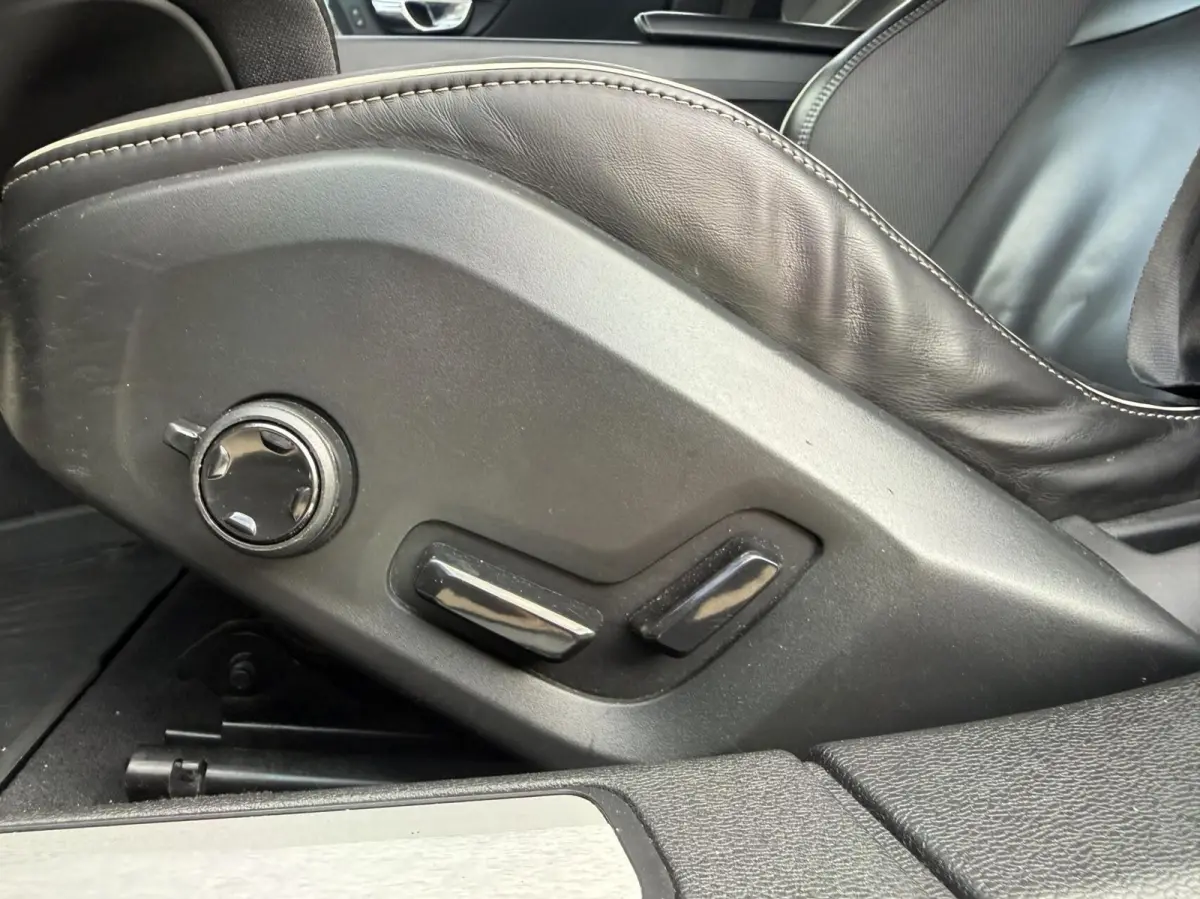 2.0 T4 R-Design|Polestar engineerd|LED|TREKHAAK